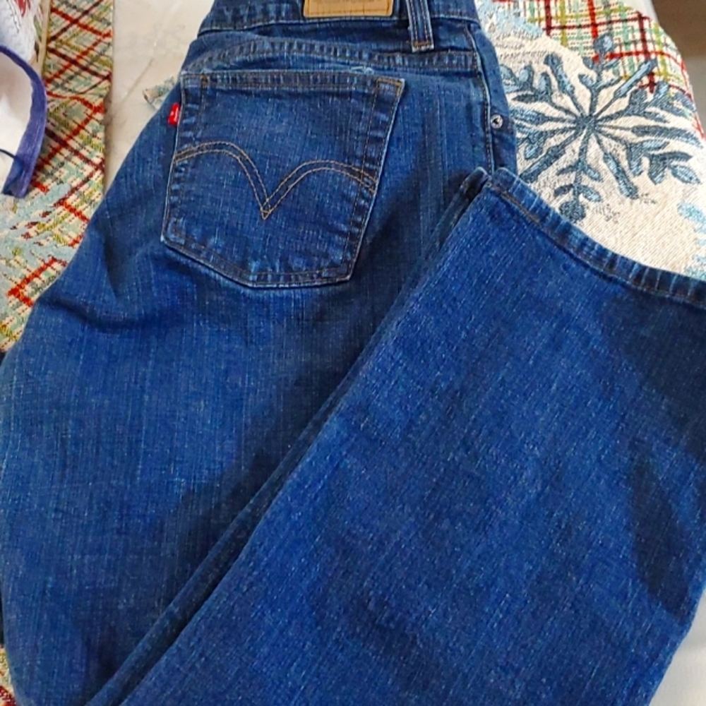 Womens 550 Levis